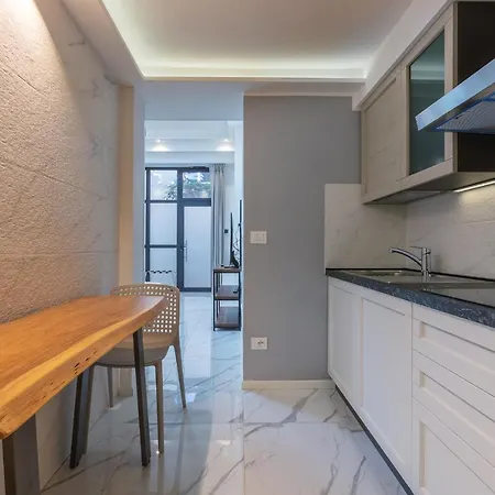 Mini Loft San Carlo A 5 Min Da Mambo Apartment