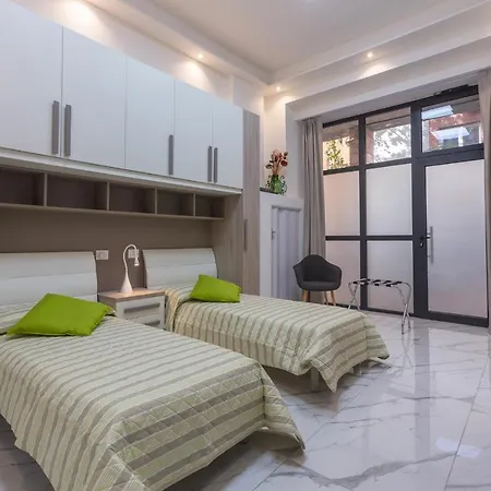 Apartmán Guesthost - Mini Loft San Carlo A 5 Min Da Mambo