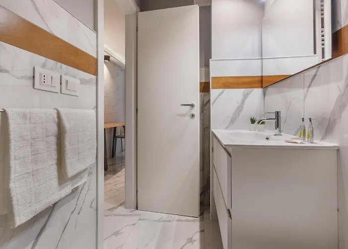Apartment Guesthost - Mini Loft San Carlo A 5 Min Da Mambo